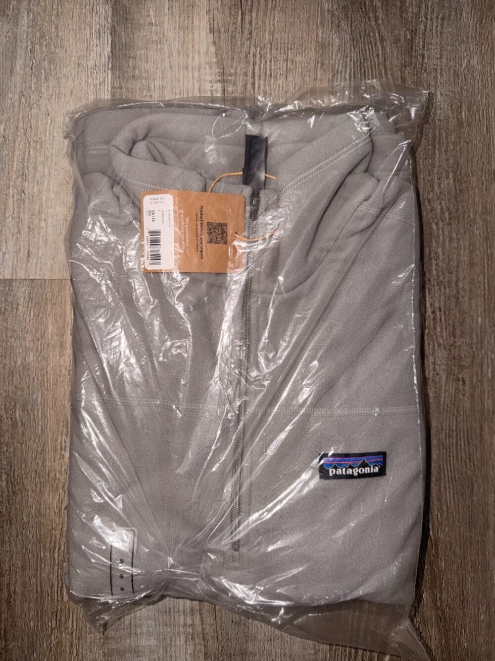 Patagonia Micro D Pullover Fleece Feather Gray Woman’s Small NWT